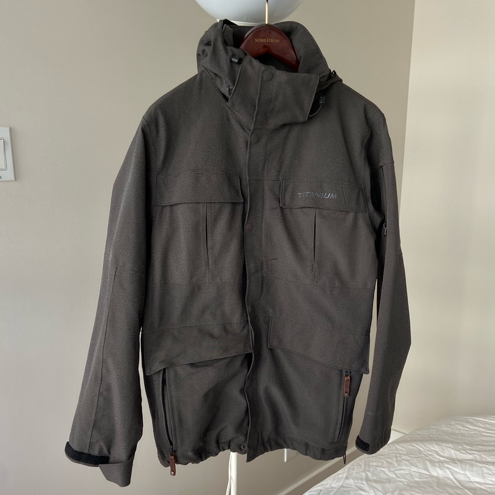 Columbia Winter Coat for Ski/Snowboarding in Small